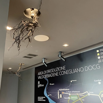 Illuminazione moderna e lampade su misura per un'azienda vinicola